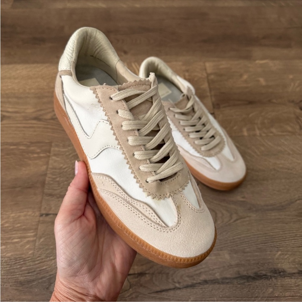 Dolce Vita Notice Sneakers Size 7 Cream Beige Neutral